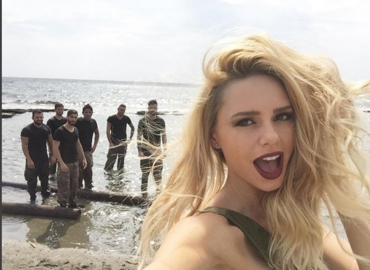 Αυτή είναι η επιτροπή στα ανδρικά καλλιστεία του ΣΙΓΜΑ