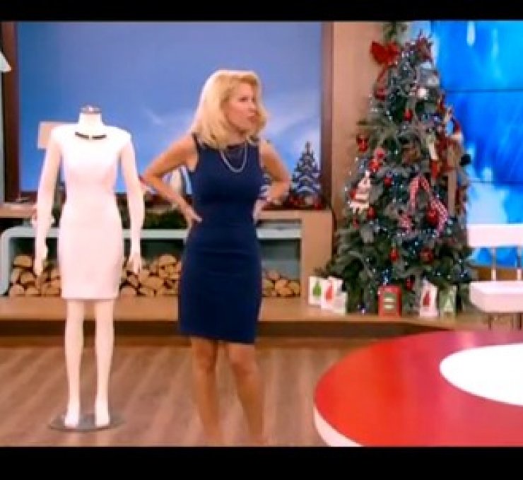 Ελένη Μενεγάκη: Η sexy εμφάνισή της και η αποκάλυψη για την παραμονή Πρωτοχρονιάς!