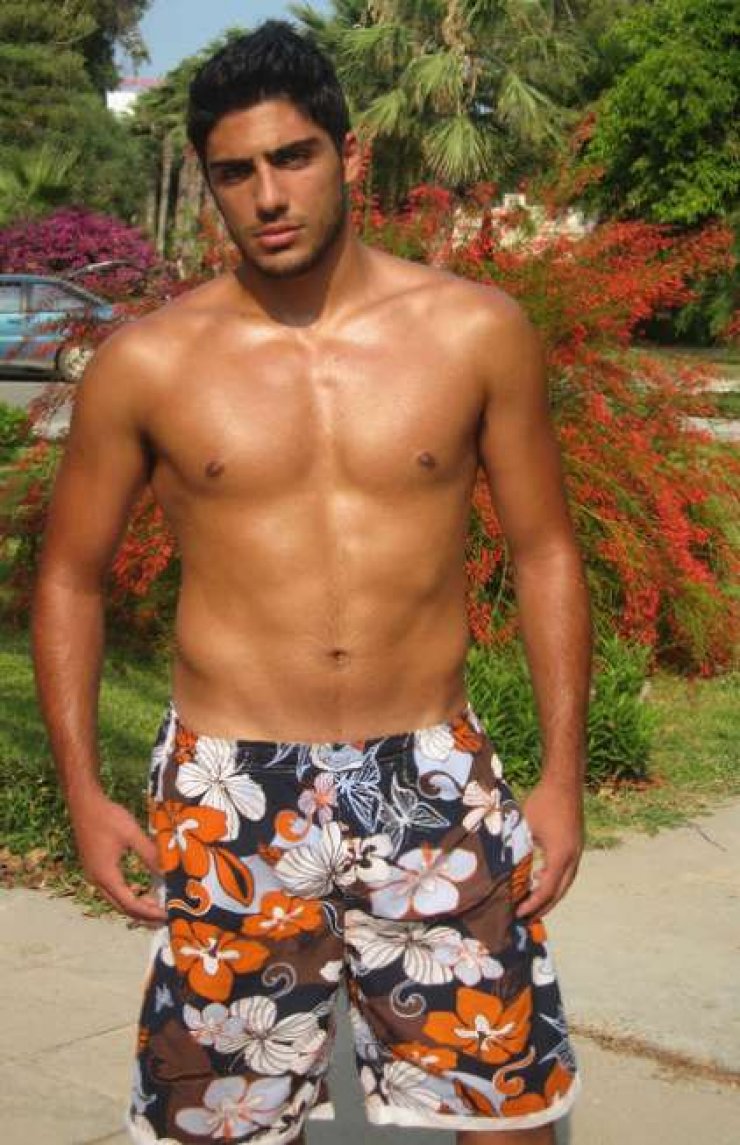 Βαλάντης Καπαρτής: Ο νέος ωραίος των Επτά Ουρανών