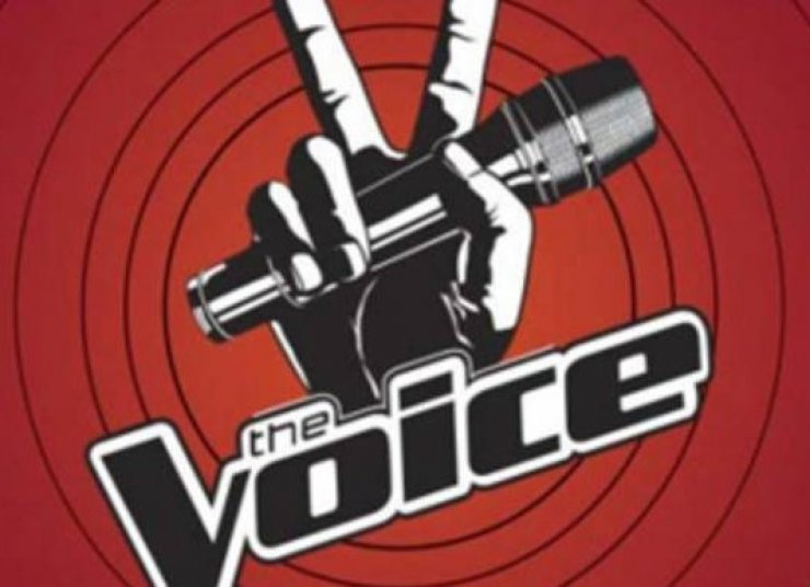 Αυτός είναι ο παρουσιαστής του "The Voice"
