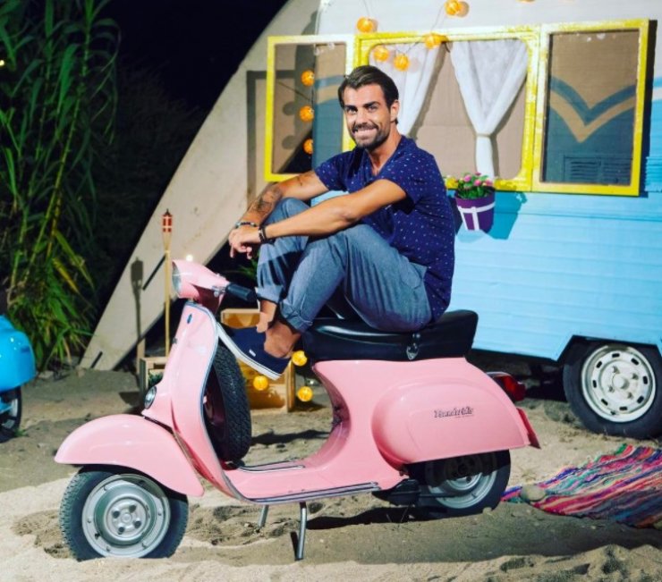 Στέλιος Χανταμπάκης: Δεν φαντάζεστε ποια πρώην συμπαίκτρια του θα είναι η πρώτη του καλεσμένη