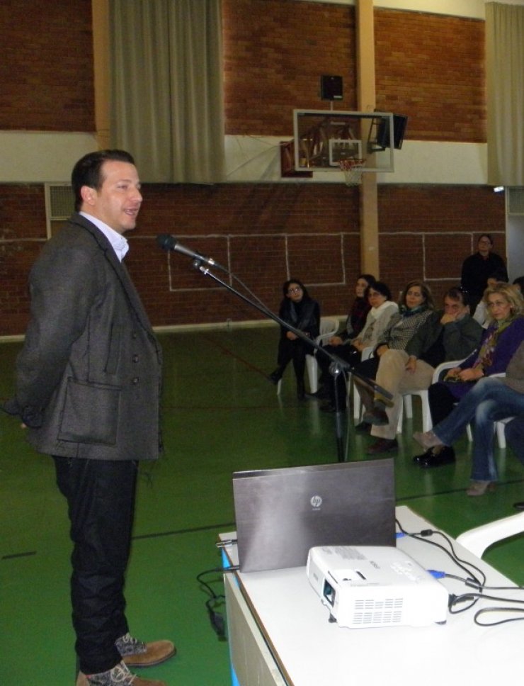 Ο Χρύσανθος Τσουρούλλης ως Πρέσβης Καλής Θελήσεως του "Hope For Children" UNCRC Policy Center μίλησε για το σχολικό εκφοβισμό