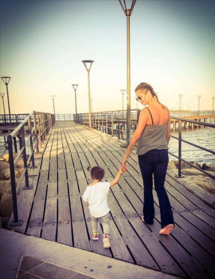 Κωνσταντίνα Ευριπίδου: Δείτε την κόρη της, Αριάδνη την πρώτη μέρα στο σχολείο