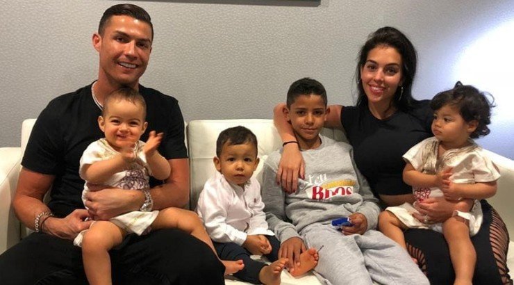 Cristiano Ronaldo: Συγκλονίζει αποκαλύπτοντας πως ανακοίνωσε στα παιδιά του τον θάνατο του γιου του