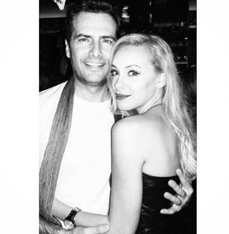 Παναγιώτης Μπουγιούρης: Μιλά πρώτη φορά ανοιχτά για τη κούκλα Κύπρια σύντροφό του