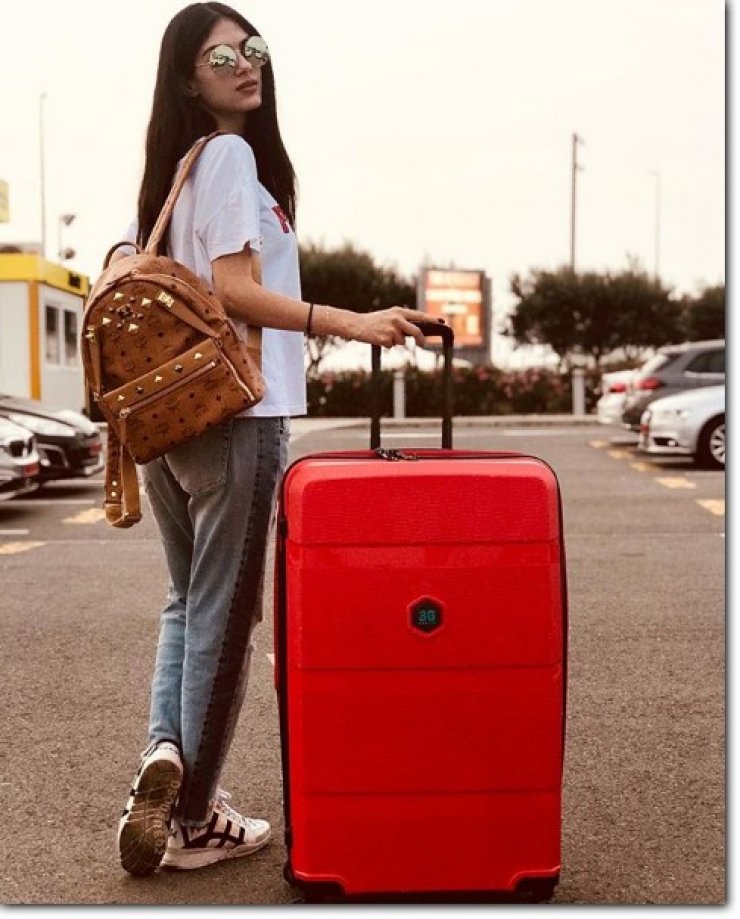 Διακοπές στην Μύκονο για την εγκυμονούσα Άντρεα Κυριάκου!