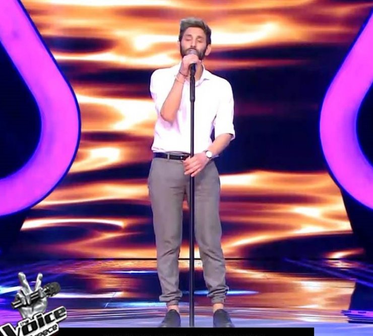 Ο αδελφός Κύπριου τραγουδιστή βρέθηκε στη σκηνή του "The Voice" και πέρασε στα battles