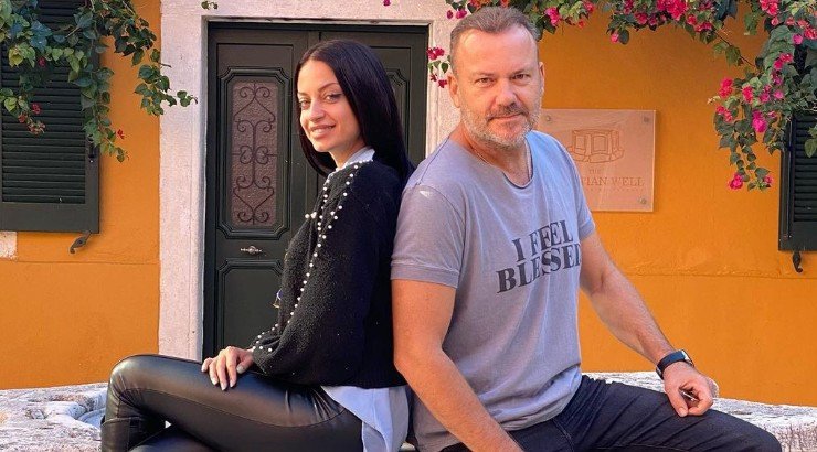 Τόνυ Δημητρίου: Πήγε τη σύντροφο του να γνωρίσει τους δικούς του στην Κύπρο και εκείνη έφαγε τα πάντα [βίντεο] 