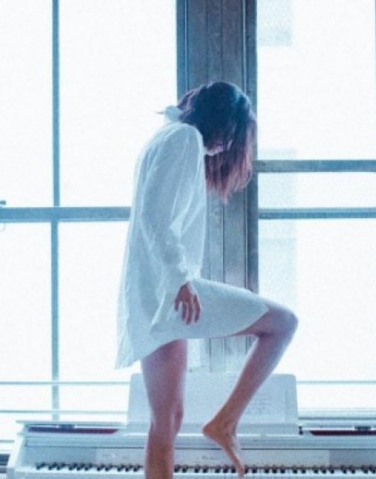 Νέος έρωτας για την πασίγνωστη τραγουδίστρια [εικόνα]