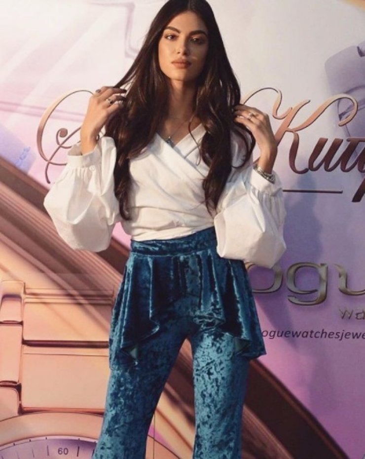 Άντρεα Κυριάκου: Η απίστευτη αντίδραση της βαφτιστήρας της όταν το ζευγάρι στο εξώφυλλο του περιοδικού!