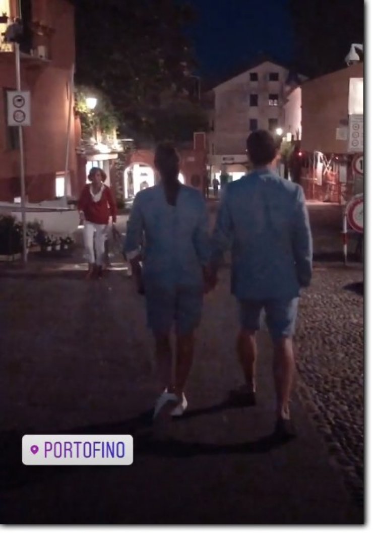 Επώνυμο ζευγάρι της κυπριακής showbiz ντύθηκε το ίδιο και έκανε βόλτες στο Πορτοφίνο