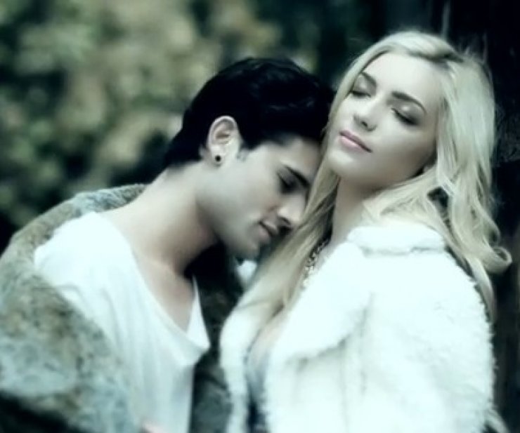 Άντρη Καραντώνη: Δείτε το πρώτο video clip της