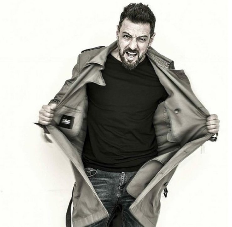  Η κόντρα συνεχίζεται! Απαντά με μήνυση ο Μάνος Παπαγιάννης κατά της Σοφίας Παυλίδου