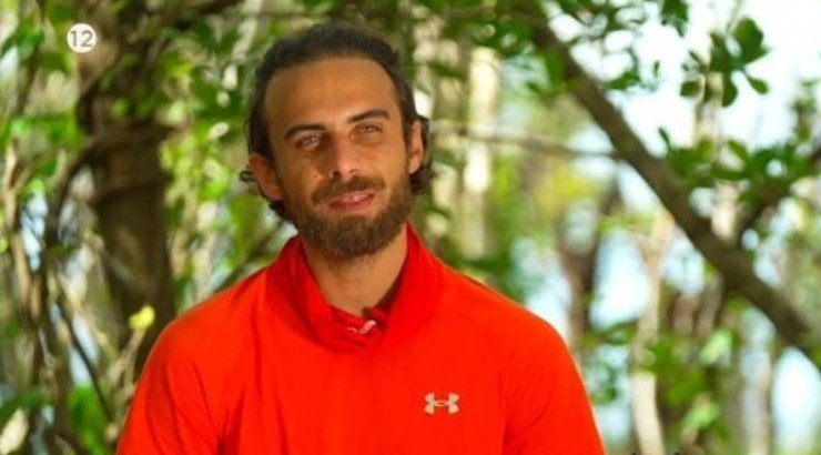 Αποκαλύφθηκε το πρώτο ειδύλλιο στο Survivor: O Μάριος Πρίαμος φλερτάρει με την... [εικόνες]