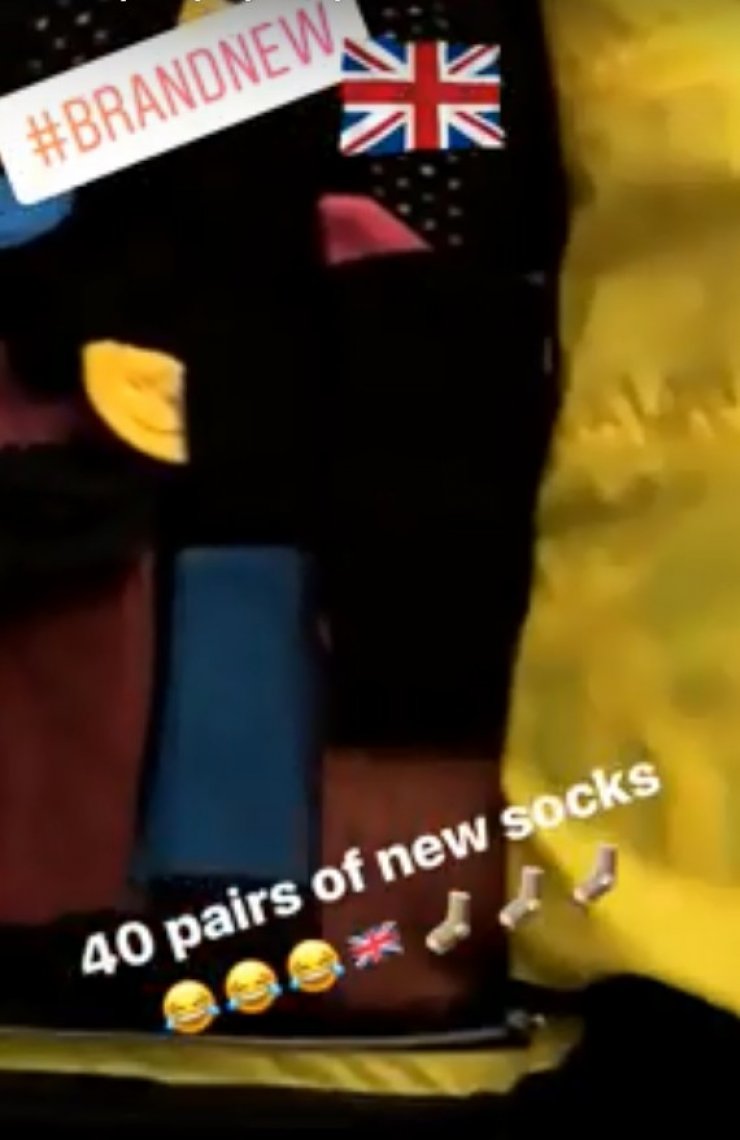 Απίστευτο! Επώνυμος Κύπριος αγόρασε 40 ζευγάρια κάλτσες [βίντεο]