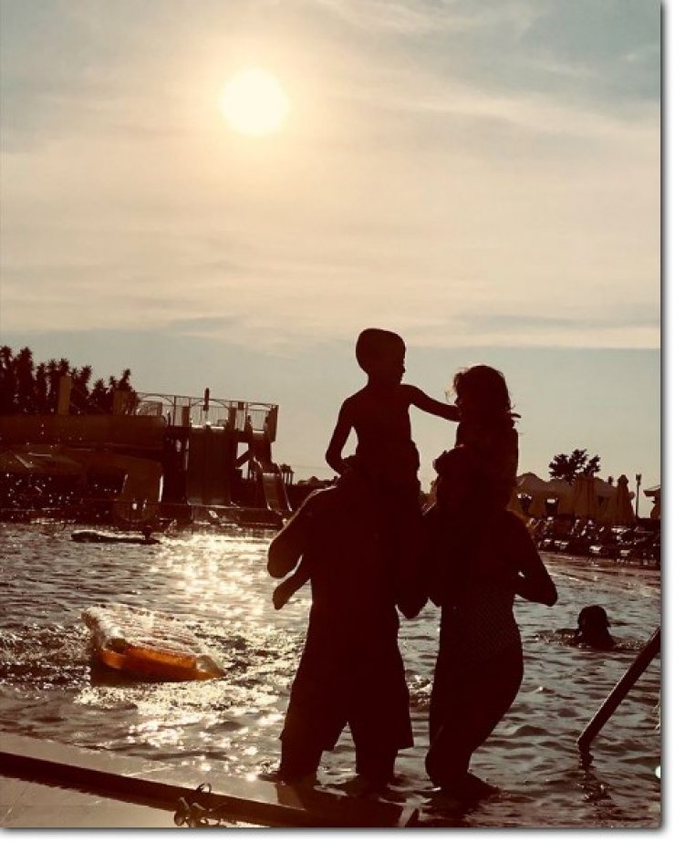 Νεκτάριος Αλεξάνδρου: Μας συγκίνησε με το post του και την οικογενειακή φωτογραφία που ανήρτησε στα social media