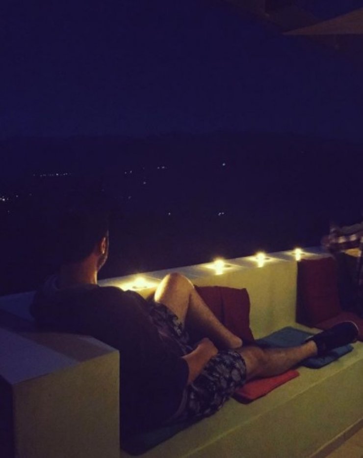 Νέα εγκυμοσύνη στην κυπριακή showbiz! Γοητευτικός Κύπριος θα γίνει μπαμπάς για πρώτη φορά