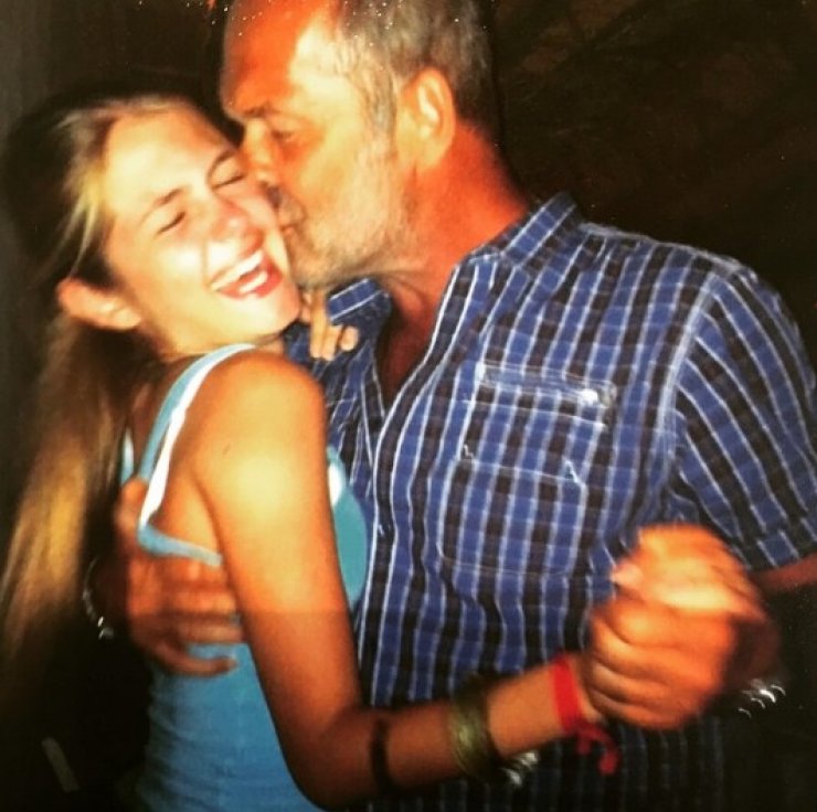 Πέτρος Κωστόπουλος: Η απίστευτη φωτογραφία που ανέβασε με την κόρη του Αμαλία και την κολλητή της φίλη