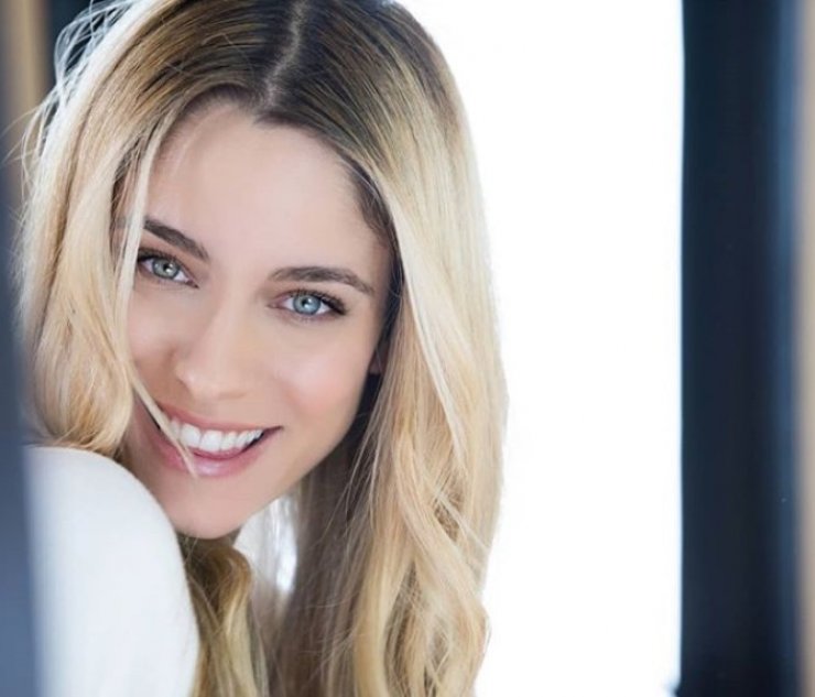 Μετά την Δούκισσα Νομικού κι άλλη επώνυμη Ελληνίδα έγινε μανούλα