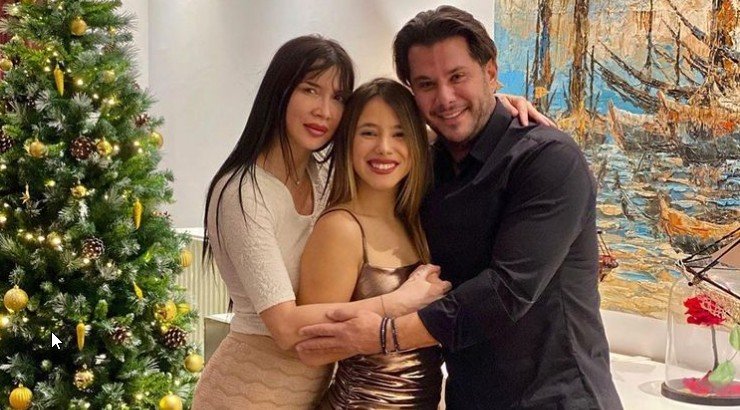 Πάολα: Η 20χρονη κόρη της είναι σε σχέση και μας έδειξε τον κούκλο σύντροφο της