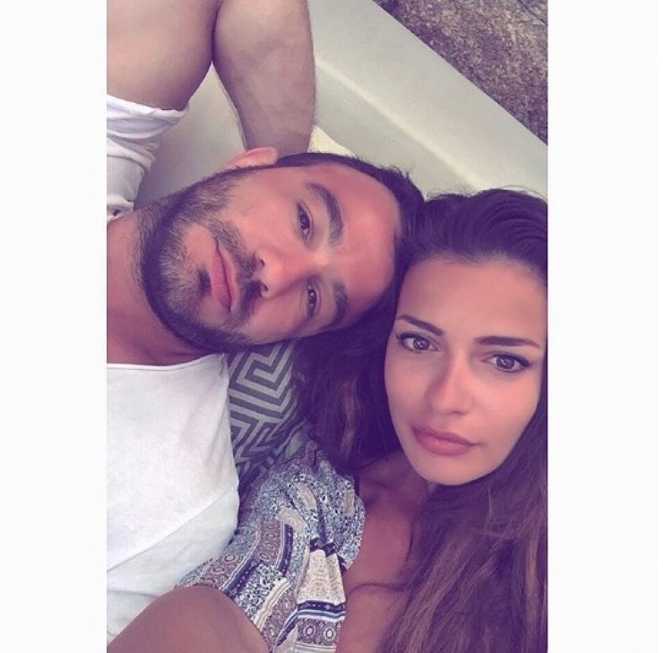 "Σου αξίζει κάθε τριαντάφυλλο του πλανήτη"