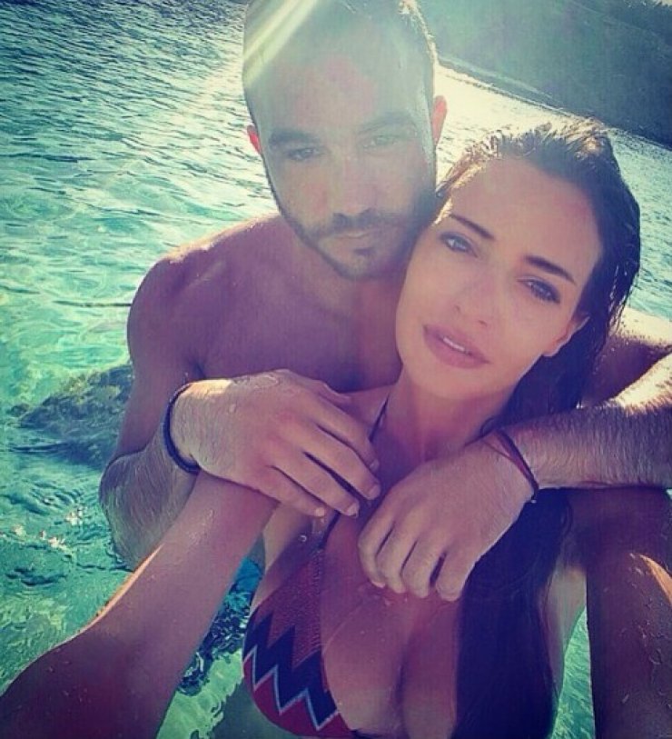 Γιώργος Θεοδότου - Χαριτίνη Ηλιάδου: Η πιο όμορφη φωτογραφία από τις διακοπές τους στη Σκίαθο