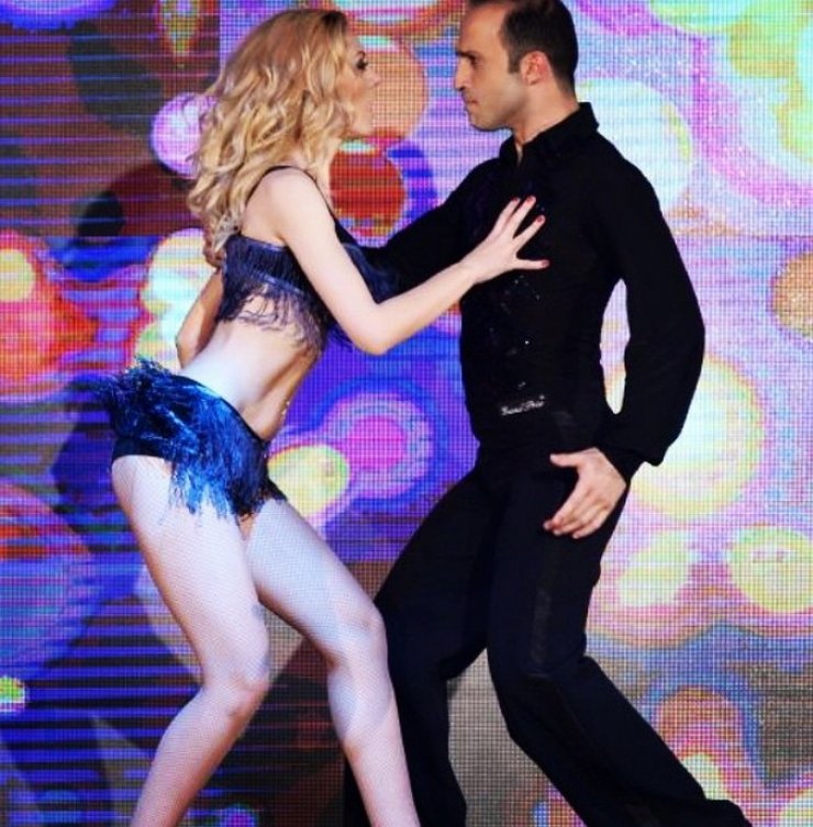 Πόσο sexy για άλλη μία φορά η Δήμητρα Μακρυγιάννη [βίντεο]