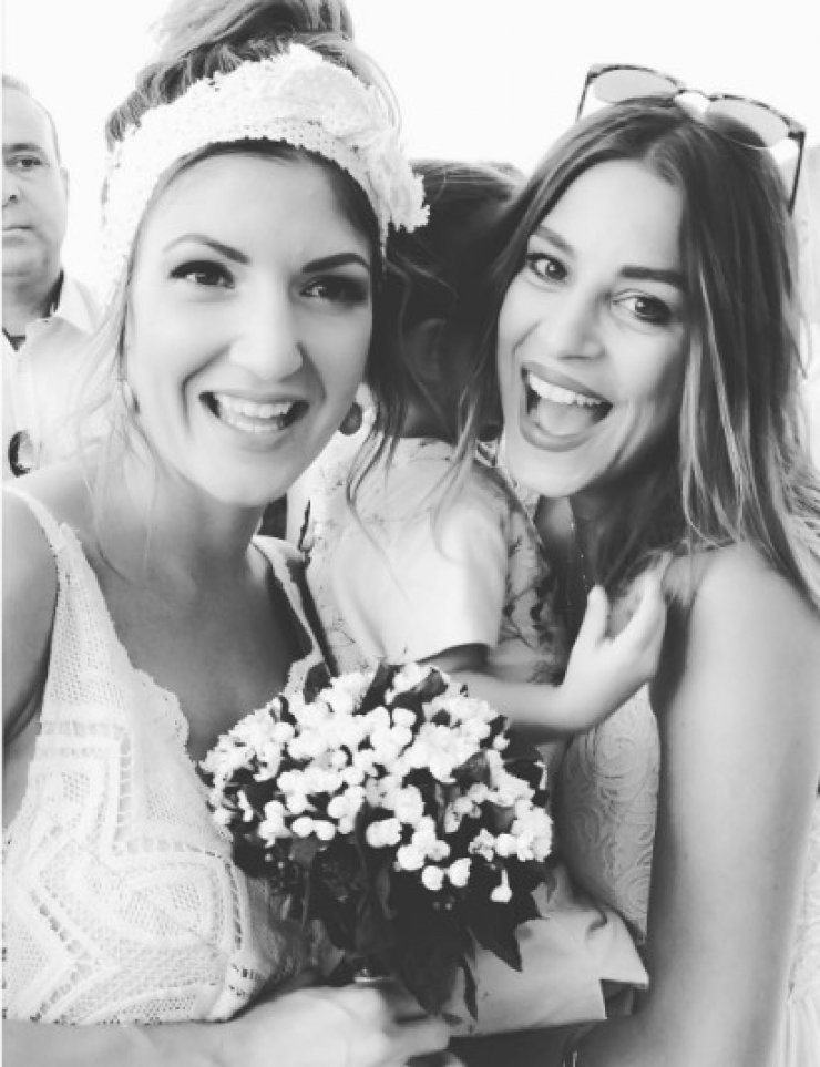 Κωνσταντινά Ευριπίδου: Δείτε τι έκανε της Αριάδνης ενώ οι άλλοι διασκέδαζαν στον γάμο του Μιχάλη Σοφοκλέους