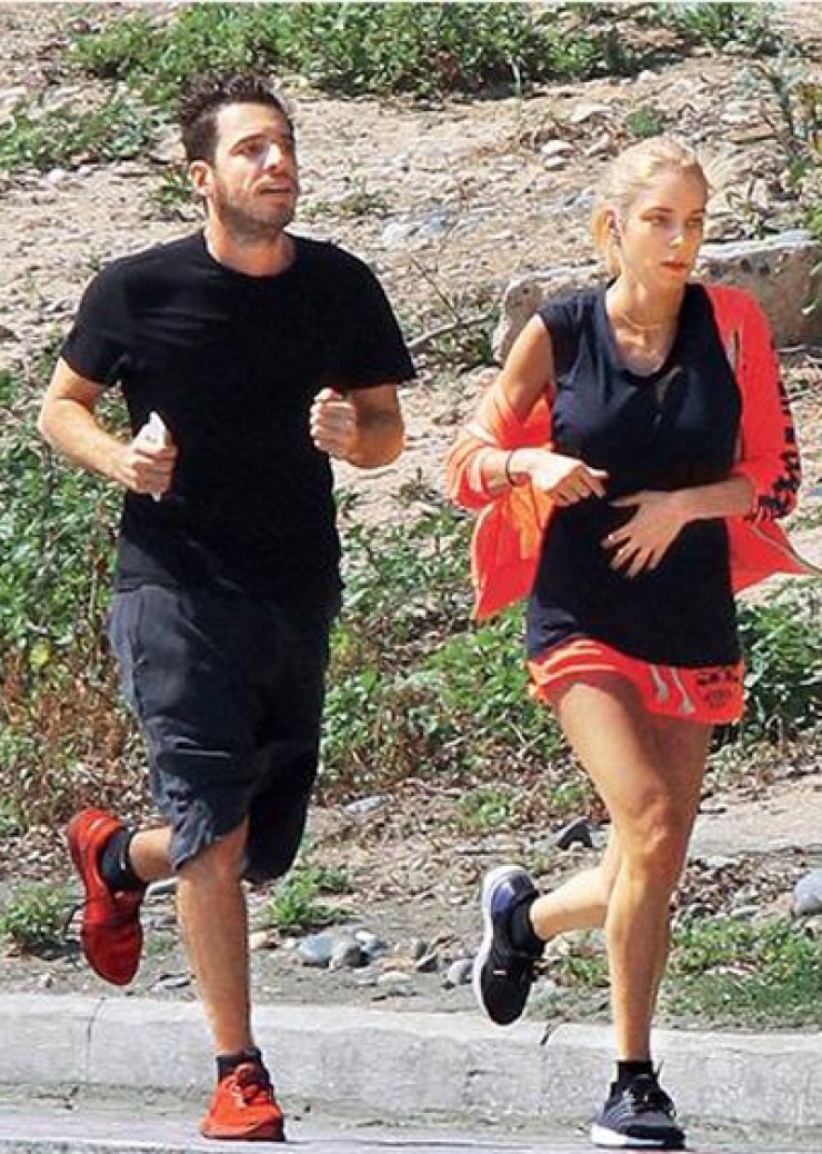 Δούκισσα Νομικού: Στην Κύπρο με τον σύντροφό της!