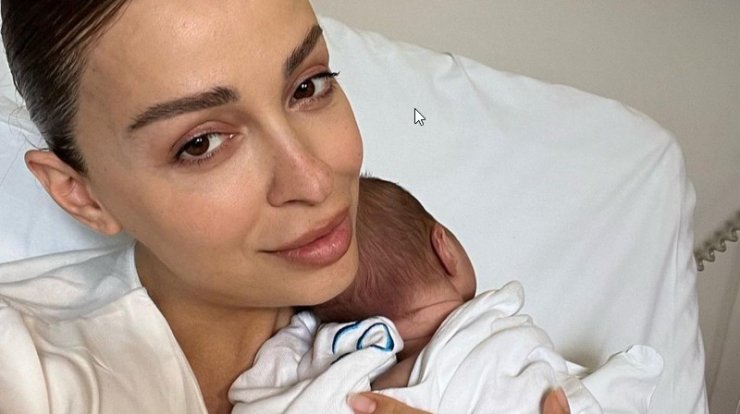 Eλένη Φουρέιρα: Έλαβε χιλιάδες μηνύματα για το μωρό της στα social - Απάντησε μόνο σε ένα [εικόνα]