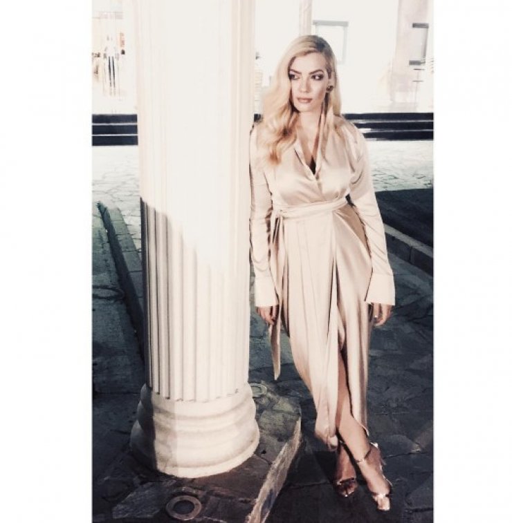 Άντρη Καραντώνη: Απαντά ανοιχτά και λέει το μισθό που θα παίρνει από το ΡΙΚ