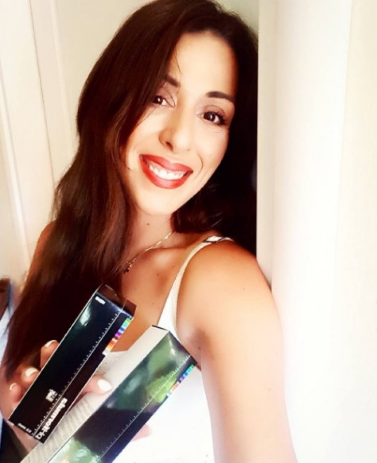 Full in love! Δανάη Χρήστου: Το παθιασμένο φιλί στο στόμα μαζί με τον σύντροφό της