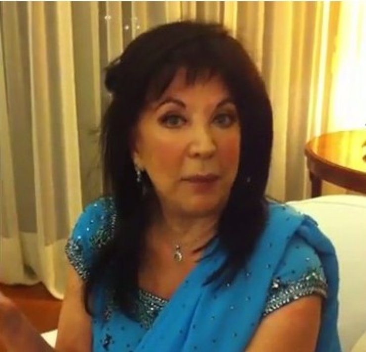 Η 67χρονη Κύπρια που τρελαίνει το διαδίκτυο! [βίντεο]