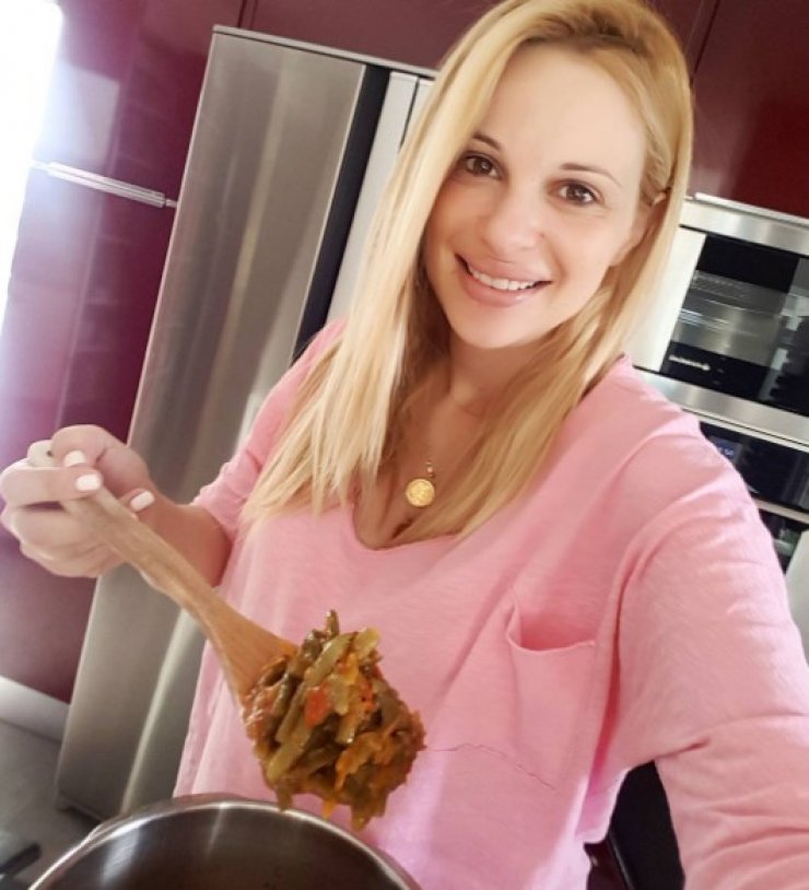 Η πρώτη δημόσια εμφάνιση της Χριστιάνας Αριστοτέλους μετά την γέννηση της κορούλας της