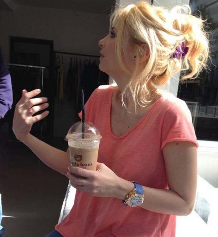 Χριστιάνα Αριστοτέλους: Η βόλτα στη Λευκωσία και η επίσκεψη στο ατελιέ γνωστής σχεδιάστριας