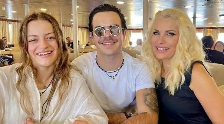 Γαία Μερκούρη: Η έντονη αμηχανία της όταν ρωτήθηκε για την πεθερά της Ελένη Μενεγάκη [βίντεο]