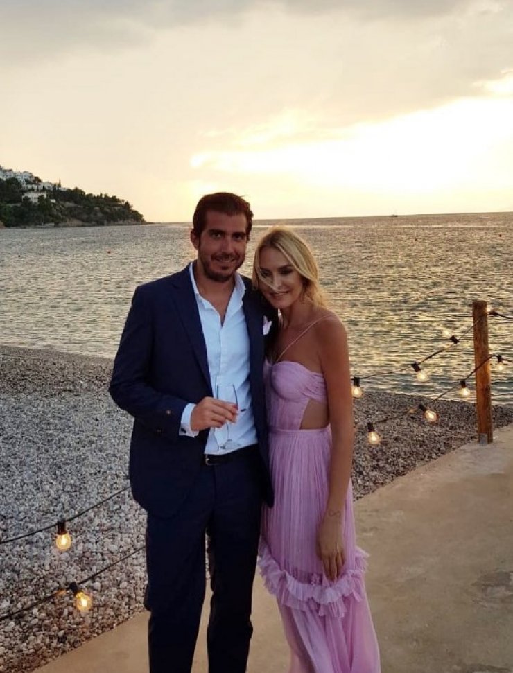 Σύλβια Μαυροπούλου: Μιλάει πρώτη φορά για το γάμο με το σύντροφό της!