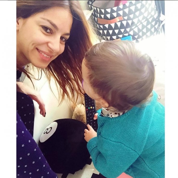 Απίστευτο: Η Κωνσταντίνα Ευριπίδου πηγαίνει στη δουλειά με αντικείμενα της Αριάδνης