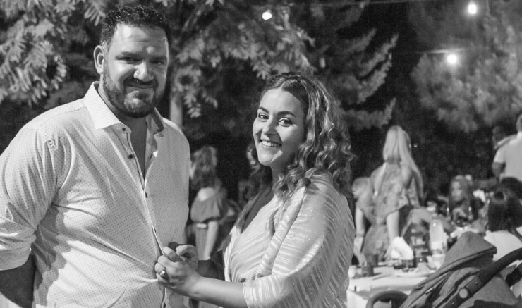 Φλωρεντία Κανάρη-Γιώργος Αθανάση: Το ζευγάρι του νησιού μας νίκησε τον καρκίνο και υποκλινόμαστε στη δύναμη ψυχής τους