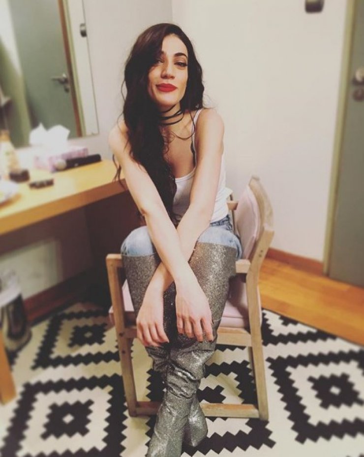 Η Ήβη Αδάμου μίλησε στις κάμερες για την εγκυμοσύνη της [βίντεο]