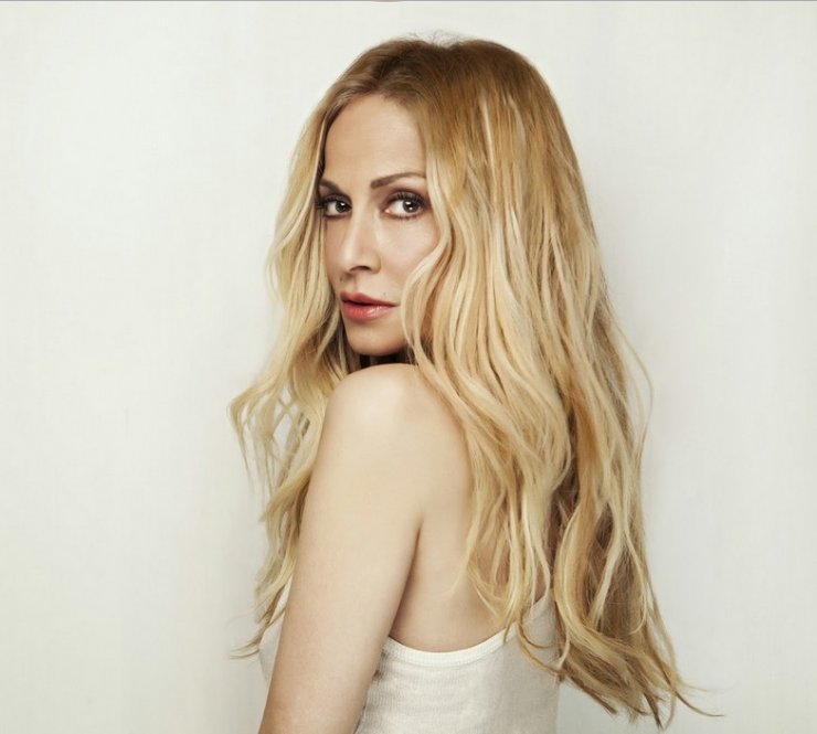 Άννα Βίσση: "Νιώθω πιο gay από ποτέ" [βίντεο]