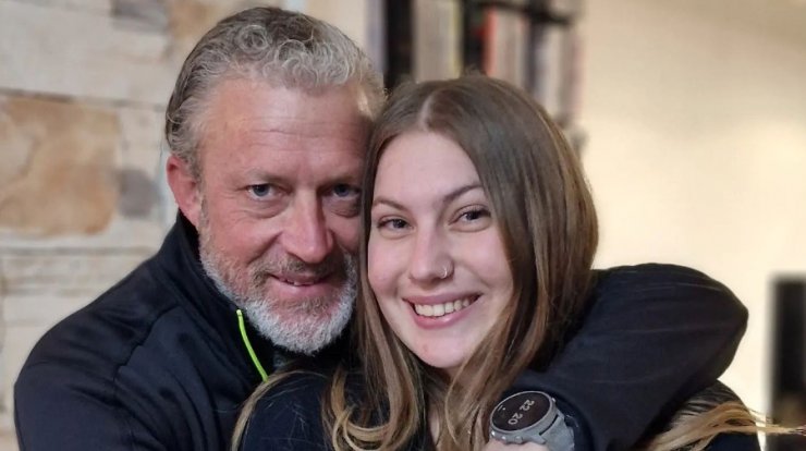 Σοφοκλης Κασκαούνιας: Η κόρη του έχει γενέθλια και λιώσαμε με την αγκαλιά και τις ευχές του [εικόνα]