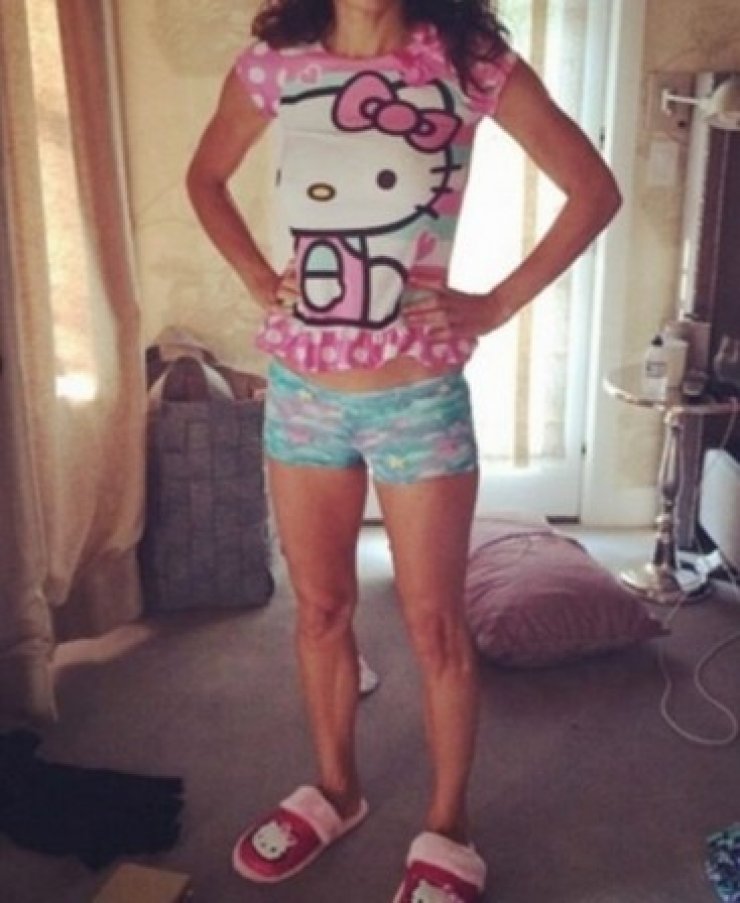 Σάλος στο διαδίκτυο: Celebrity χώρεσε στα ρούχα της 4χρονης κόρης της