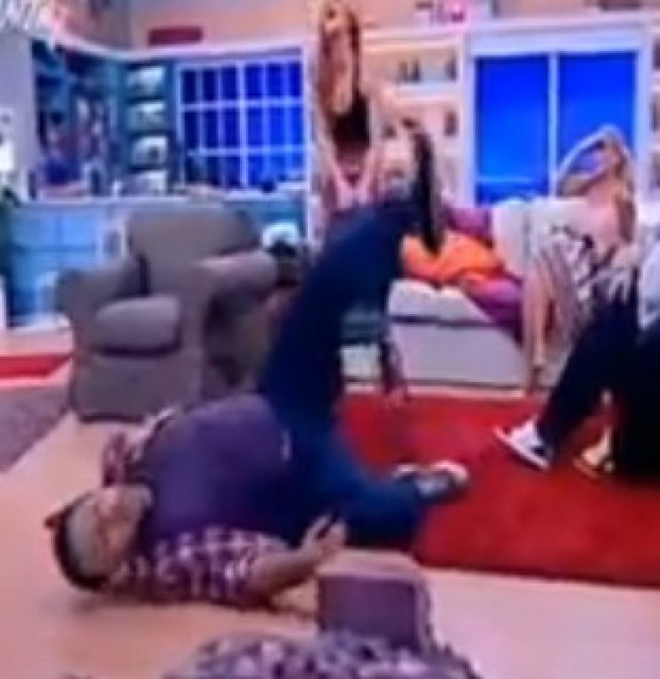 Ο αισθησιακός χορός του Αρναούτογλου! [video]