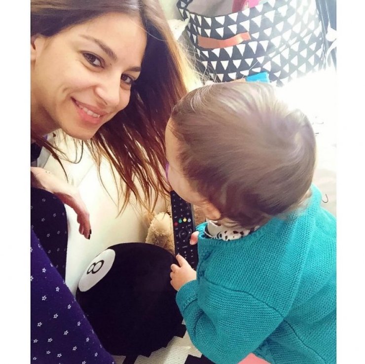 Κωνσταντίνα Ευριπίδου: Μας δείχνει πρώτη φορά το προσωπάκι της μικρής Αριάδνης