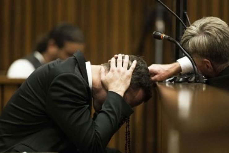  Έκλεινε τα αυτιά του ο Πιστόριους όταν άκουγε από τον μάρτυρα τις ανατριχιαστικές λεπτομέρειες της ημέρας του φονικού!