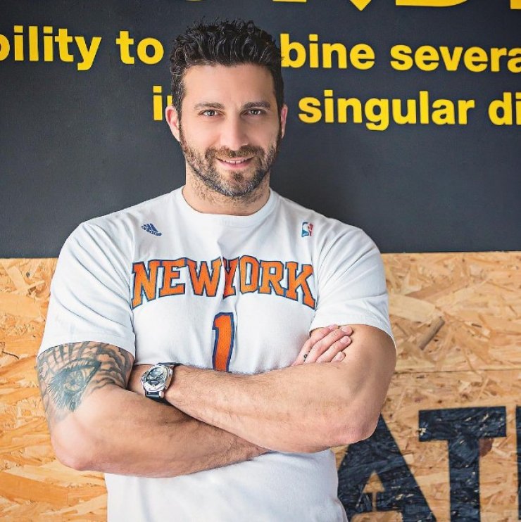 Κυριάκος Πελεκάνος: Η πρώτη φωτογραφία στα social media μετά την κηδεία της μητέρας του