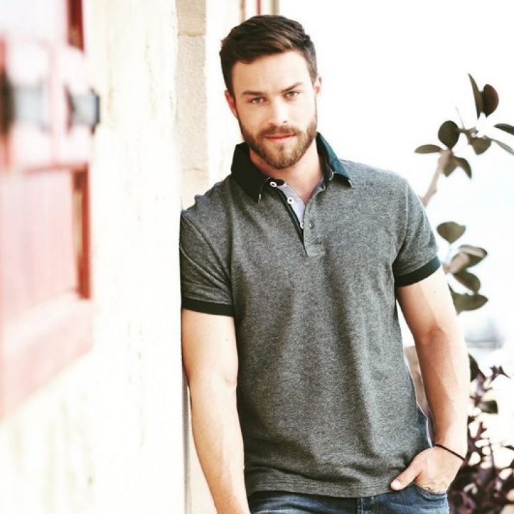 Στέφανος Μιχαήλ: Η γυμνή φωτογραφία του κούκλου ηθοποιού που τρέλανε το instagram