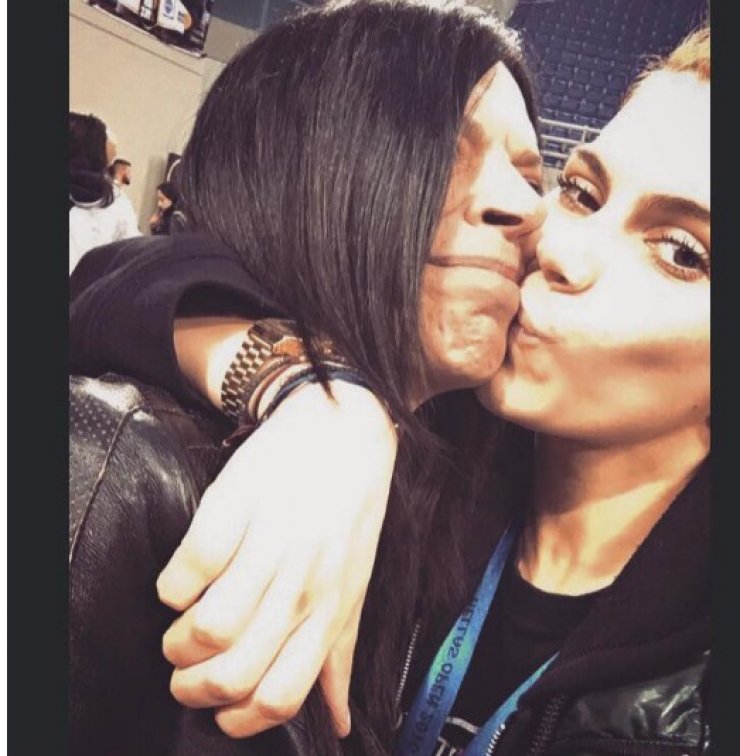 Νεαρή Ελληνίδα ηθοποιός αποχαιρέτησε με τα πιο συγκινητικά λόγια την μητέρα της που "έφυγε" από τη ζωή