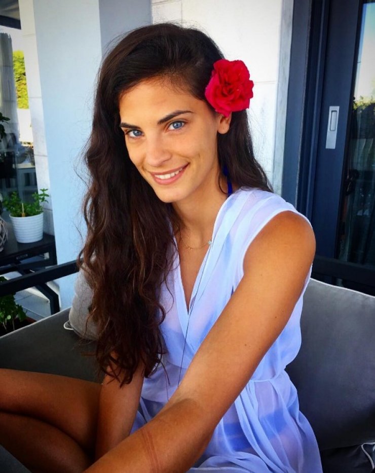 Χριστίνα Μπόμπα: Το νέο hairlook που έκανε στον Άγιο Δομίνικο και τους ξετρέλανε όλους